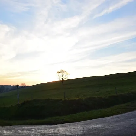 Very Welcoming And Cosy ナソーニュ